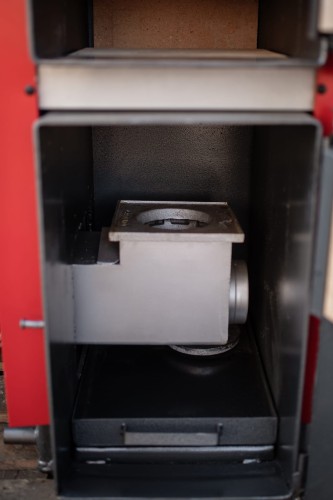 Kociol-piec-co-z-podajnikiem-na-ekogroszek-KWPR-LIDER-5-klasa-Ecodesign--2 (1).jpg